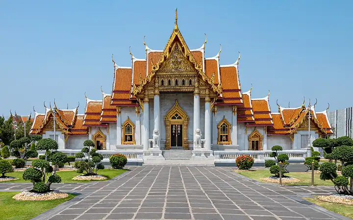 Αυτό το ταξίδι είναι ιδανικό για όσους θέλουν να ζήσουν την αυθεντική Ταϊλάνδη και να γνωρίσουν την πλούσια κουλτούρα, την ιστορία και τη φυσική ομορφιά της χώρας.